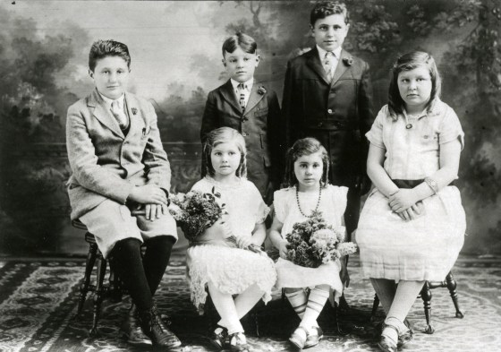 Portrait of the Vettraino family children. From left: Dominick, Sam, John, Concetta (Connie), Rose, Annette.