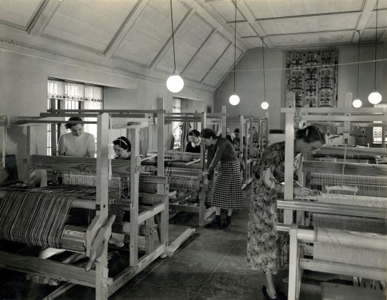 Cranbrook Weaving Studio Loja Saarinen April 1936 Neg 3354