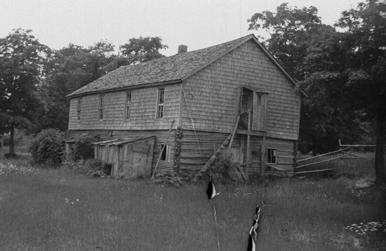 Abandoned building from the House of David Colony on High Island. Photo by Robert Hatt. Courtesy Cranbrook Archives.